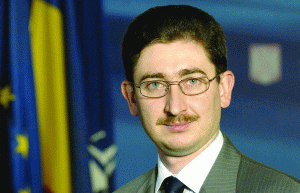 Bogdan Chiriţoiu, preşedintele Consiliului Concurenţei:"Vom recurge la toate mijloacele legale pe care le avem la dispoziţie pentru a sancţiona aceste practici." Bogdan Chiriţoiu, preşedintele Consiliului Concurenţei:"Vom recurge la toate mijloacele legale pe care le avem la dispoziţie pentru a sancţiona aceste practici."